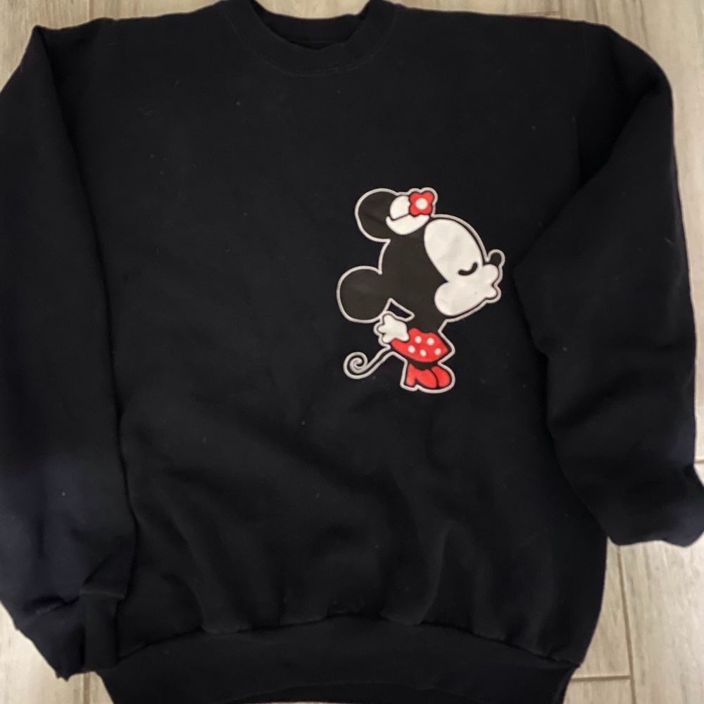 Kissing Minnie Sweatshirt